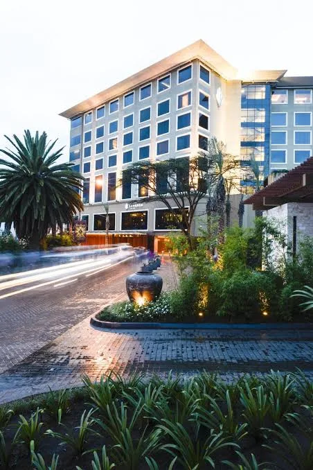 Sankara Nairobi, Autograph Collection